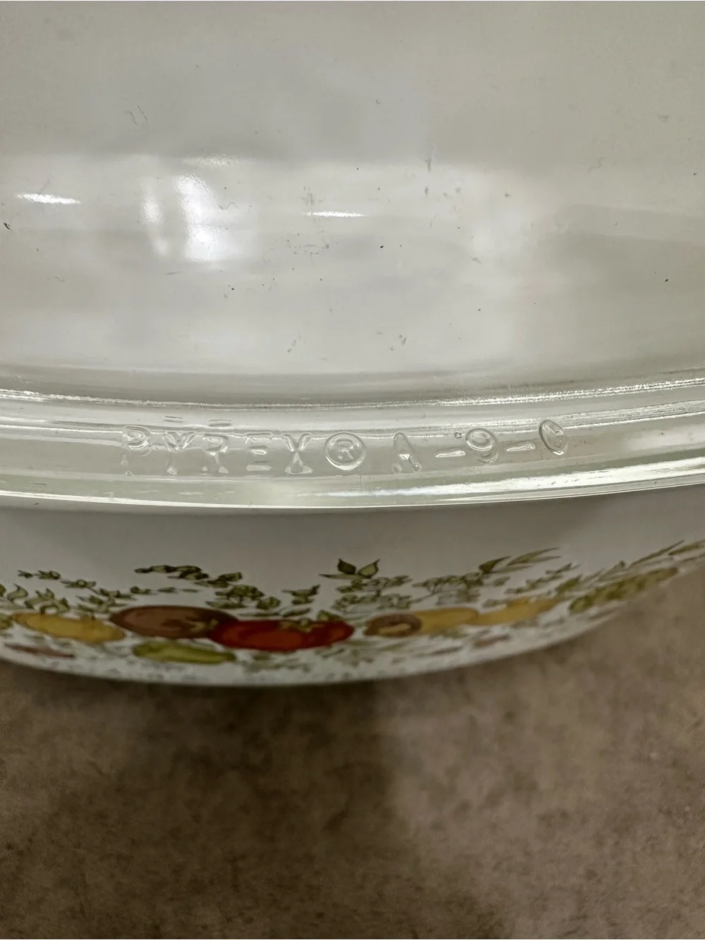 Vintage L’Echalote La Marjolaine White Casserole Dish Glass Lid CorningWare 3 qt